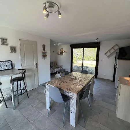 Pavillon Avec Jardin, Piscine, Tennis - 7 Pers, 3 Pieces, Proche Et Commerces - Fr-1-701-52 Apartamento