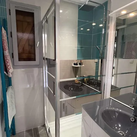Pavillon Avec Jardin, Piscine, Tennis - 7 Pers, 3 Pieces, Proche Et Commerces - Fr-1-701-52 Apartamento *